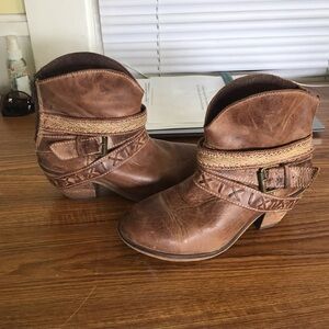Indie Spirit Corral Boots, size 7 1/2 M